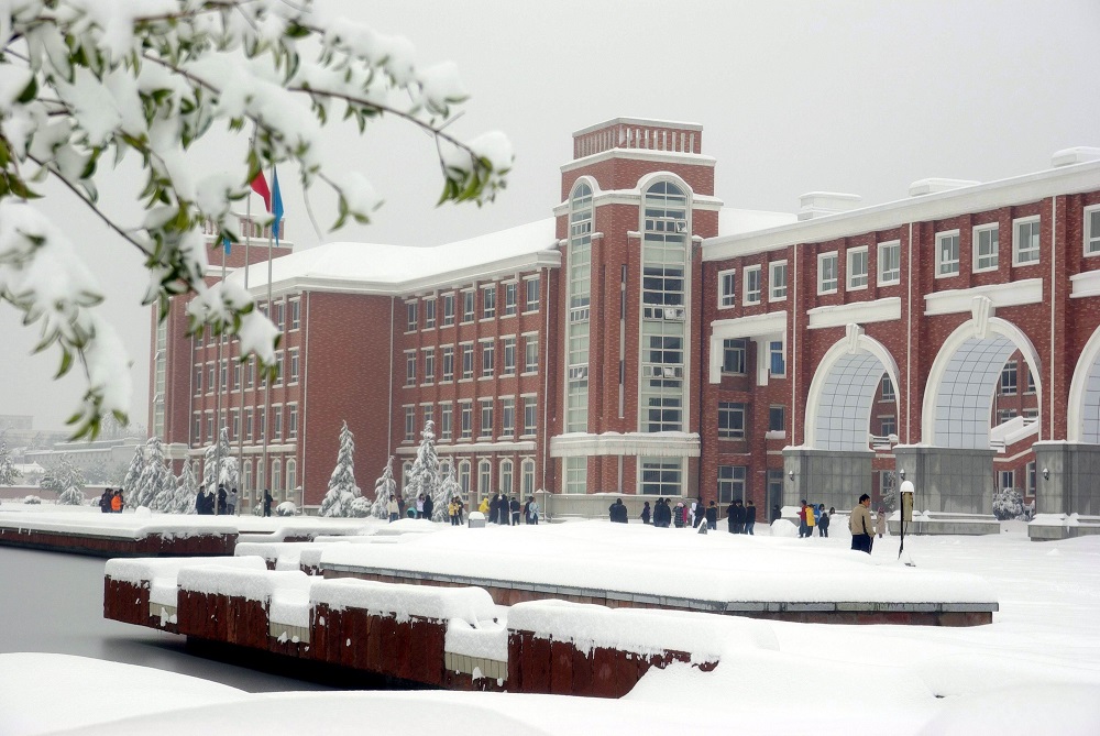 �������̿��а�һ��